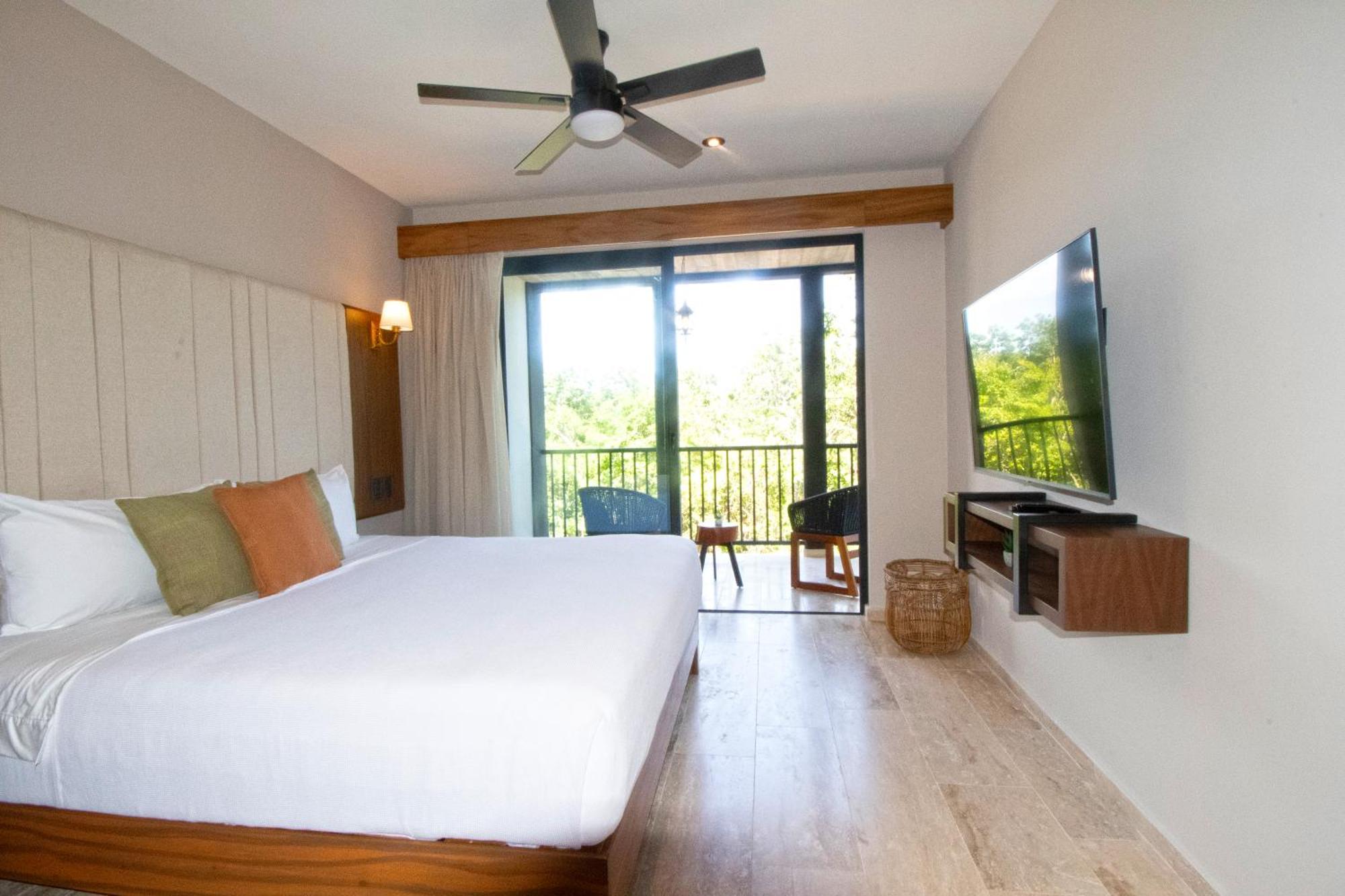 Hacienda Tuk By The Spot Apartment